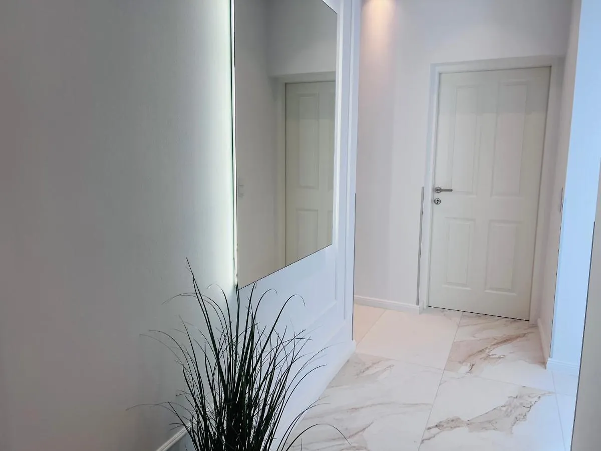Zeus Design Apartment Schlosspark Schoenbrunn Wien Österreich