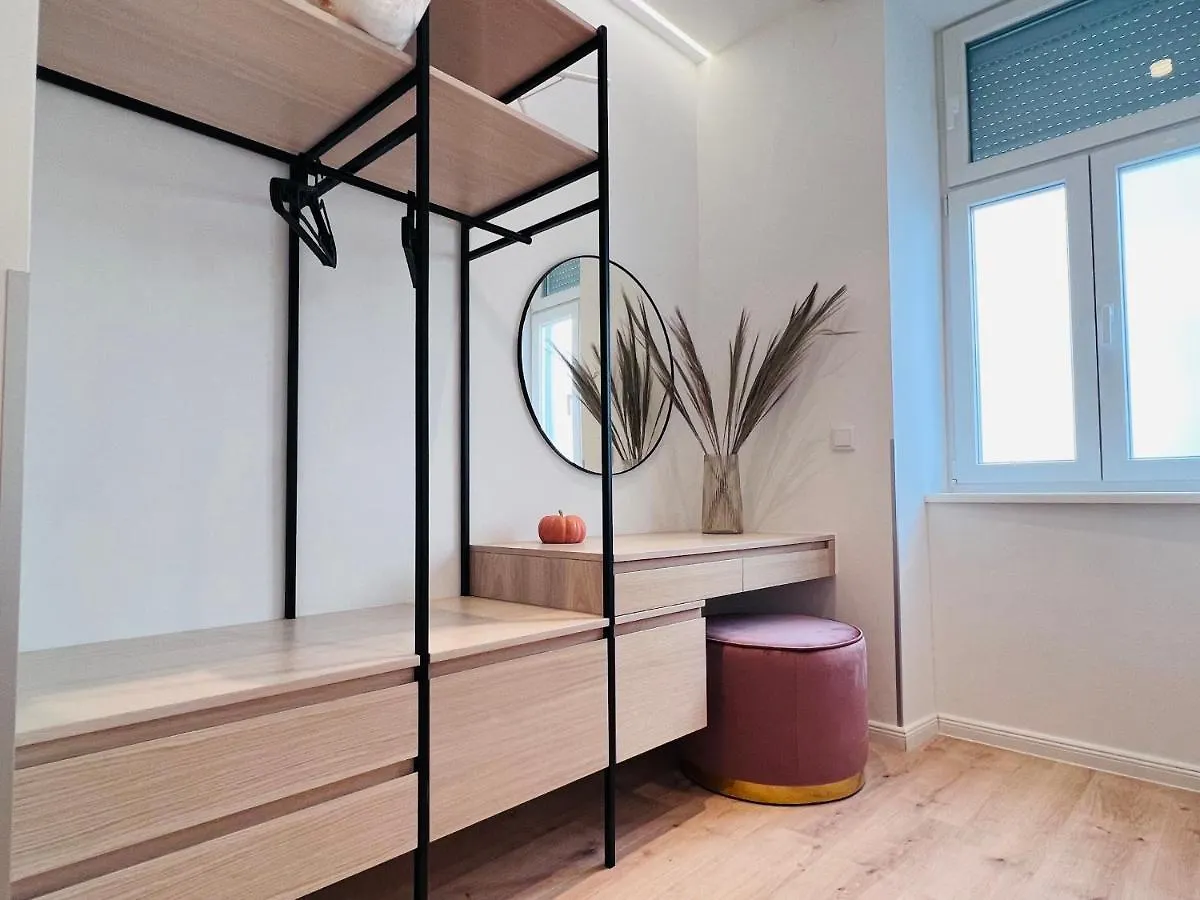 Zeus Design Apartment Schlosspark Schoenbrunn Wien 0*,