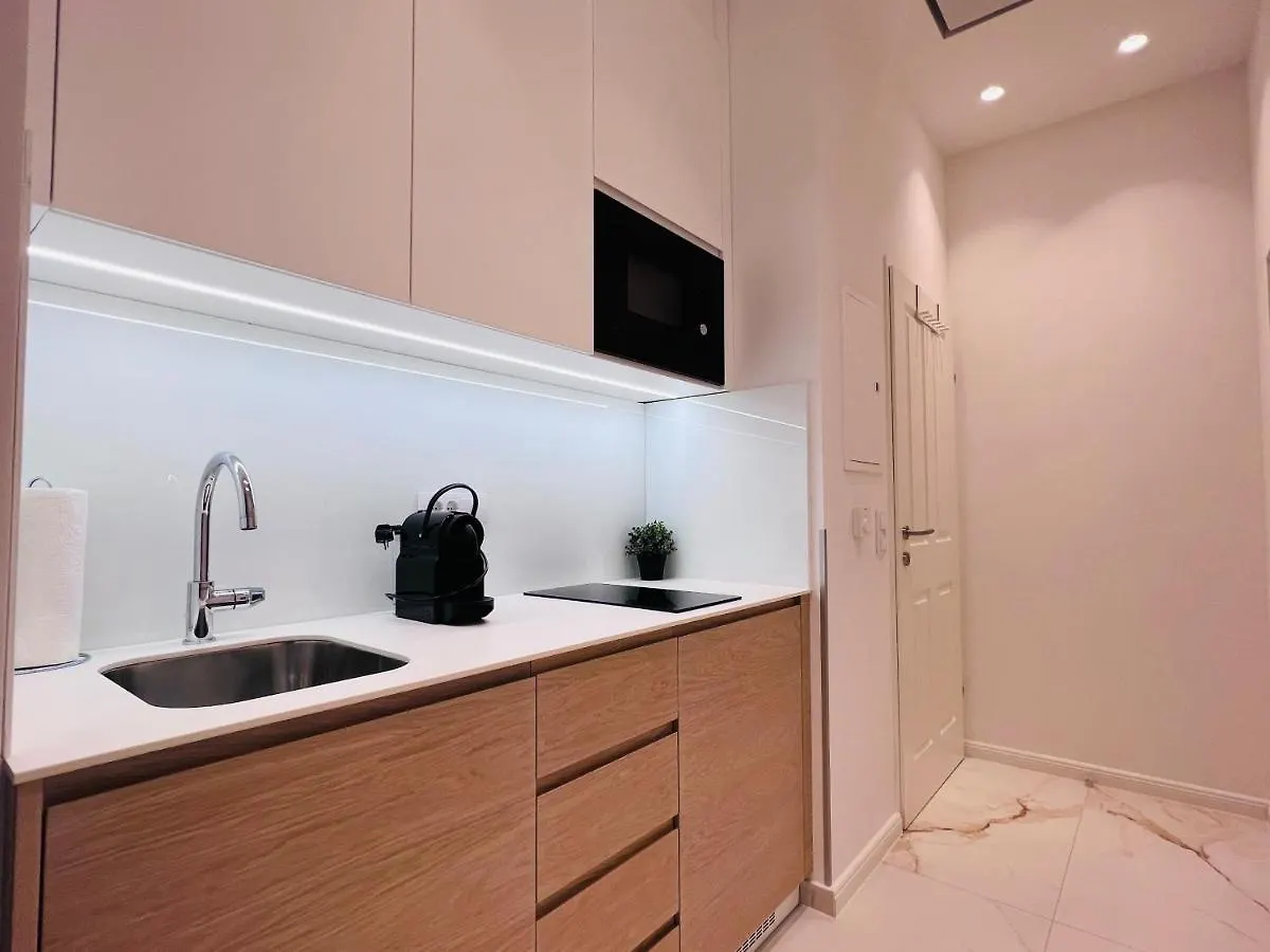 Zeus Design Apartment Schlosspark Schoenbrunn Wien Österreich