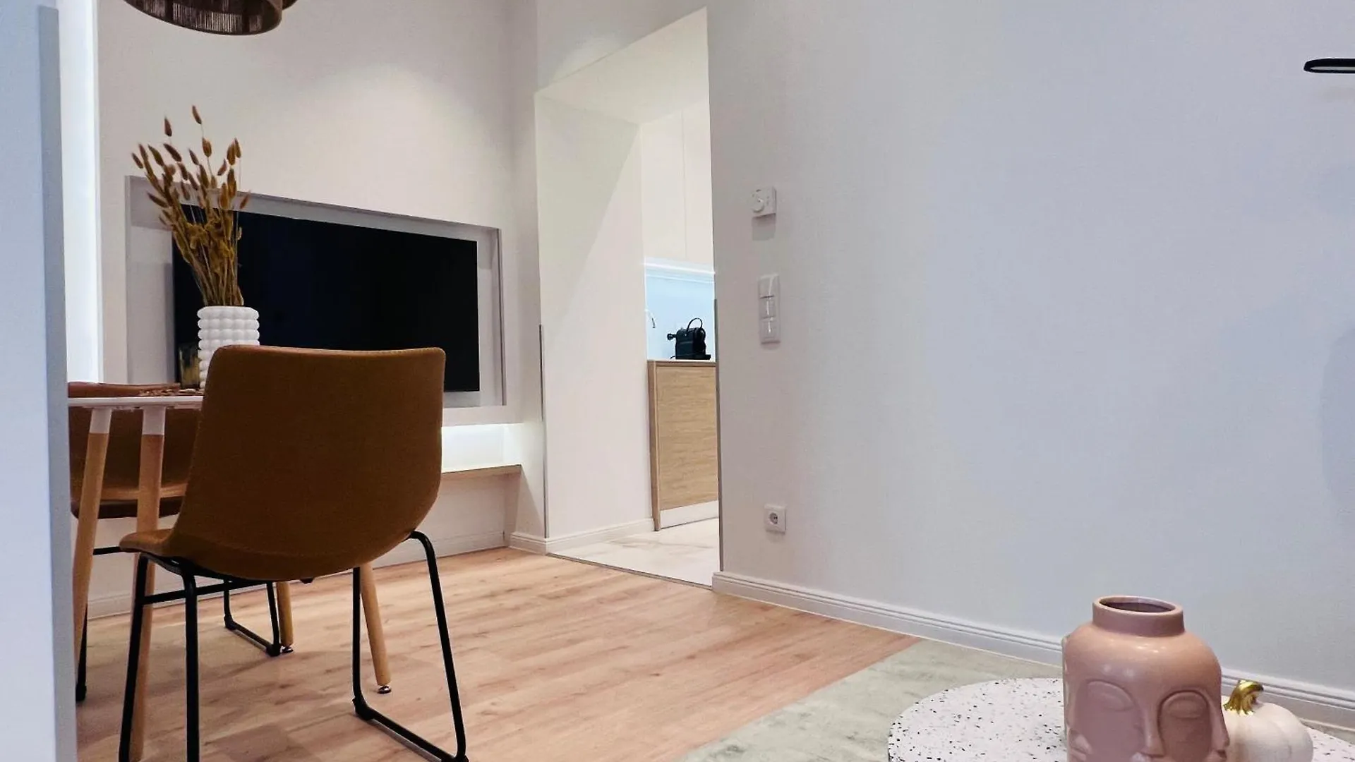 Zeus Design Apartment Schlosspark Schoenbrunn Wien